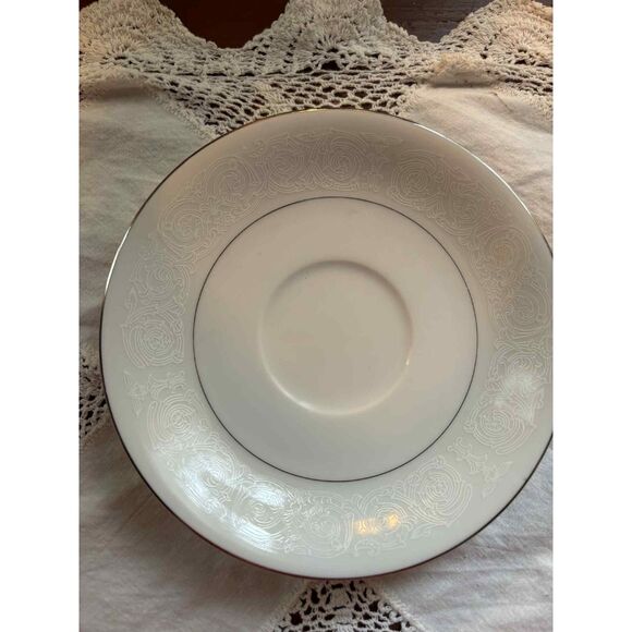 Southwicke Porcelain China, Full Set - Picture 6 of 11